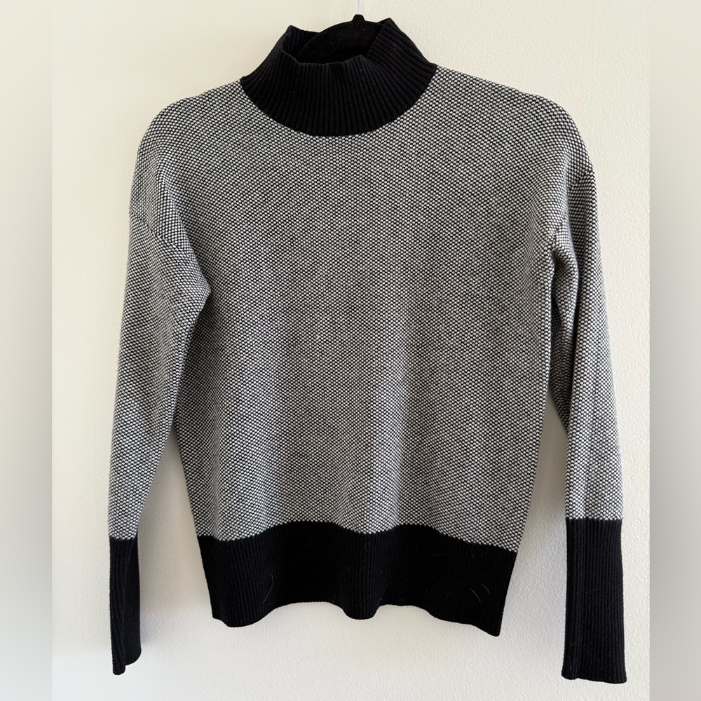 Rachel Zoe Black and Gray Turtleneck Sweater